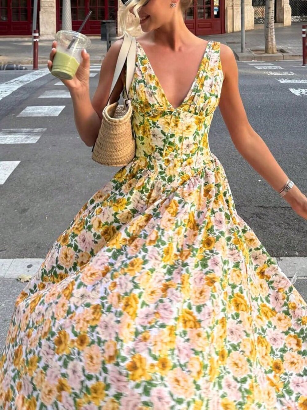 Yellow Casual Women's Vuslat Floral Print Sleeveless A-Line Dress - Picture 5 of 6